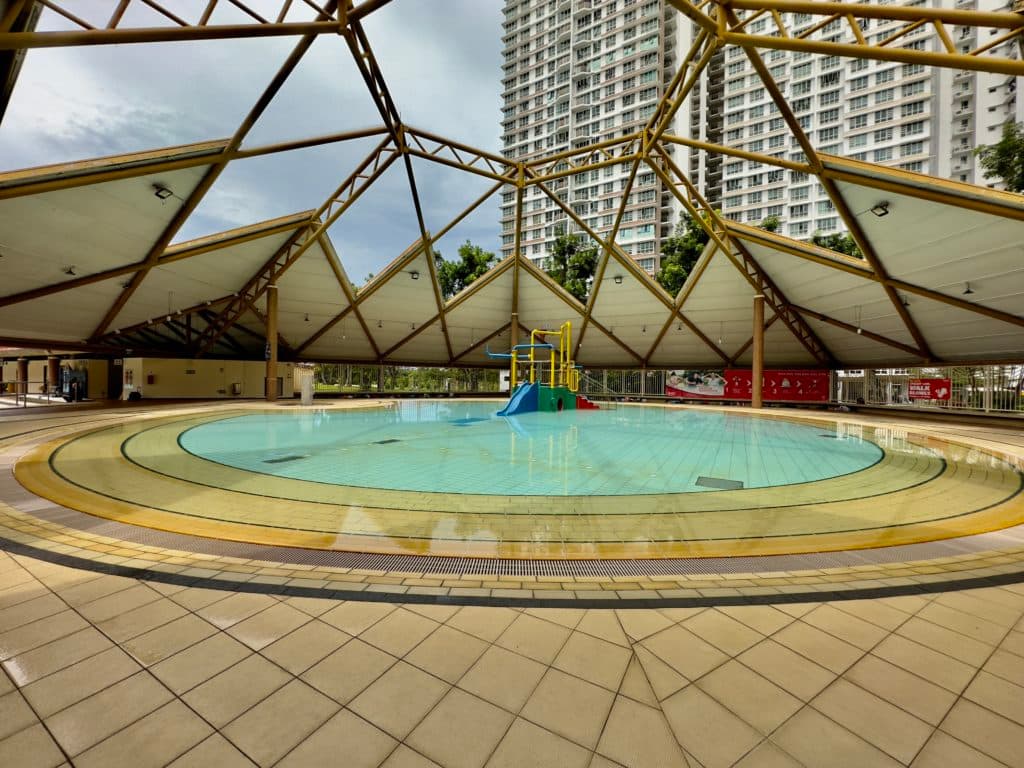 Bukit Batok Swimming Complex photo 2