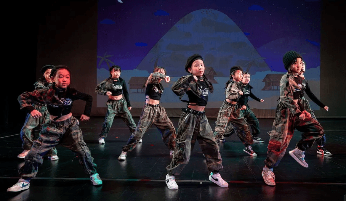 Danz People photo 2