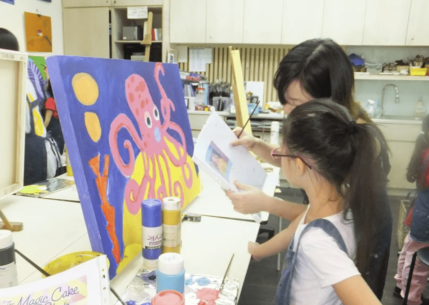 Little Artists Art Studio