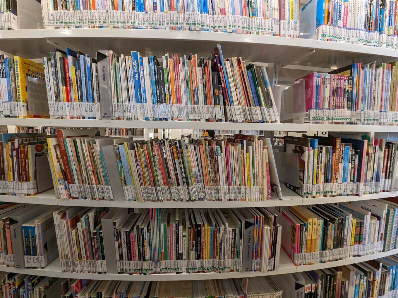Pasir Ris Public Library photo 3
