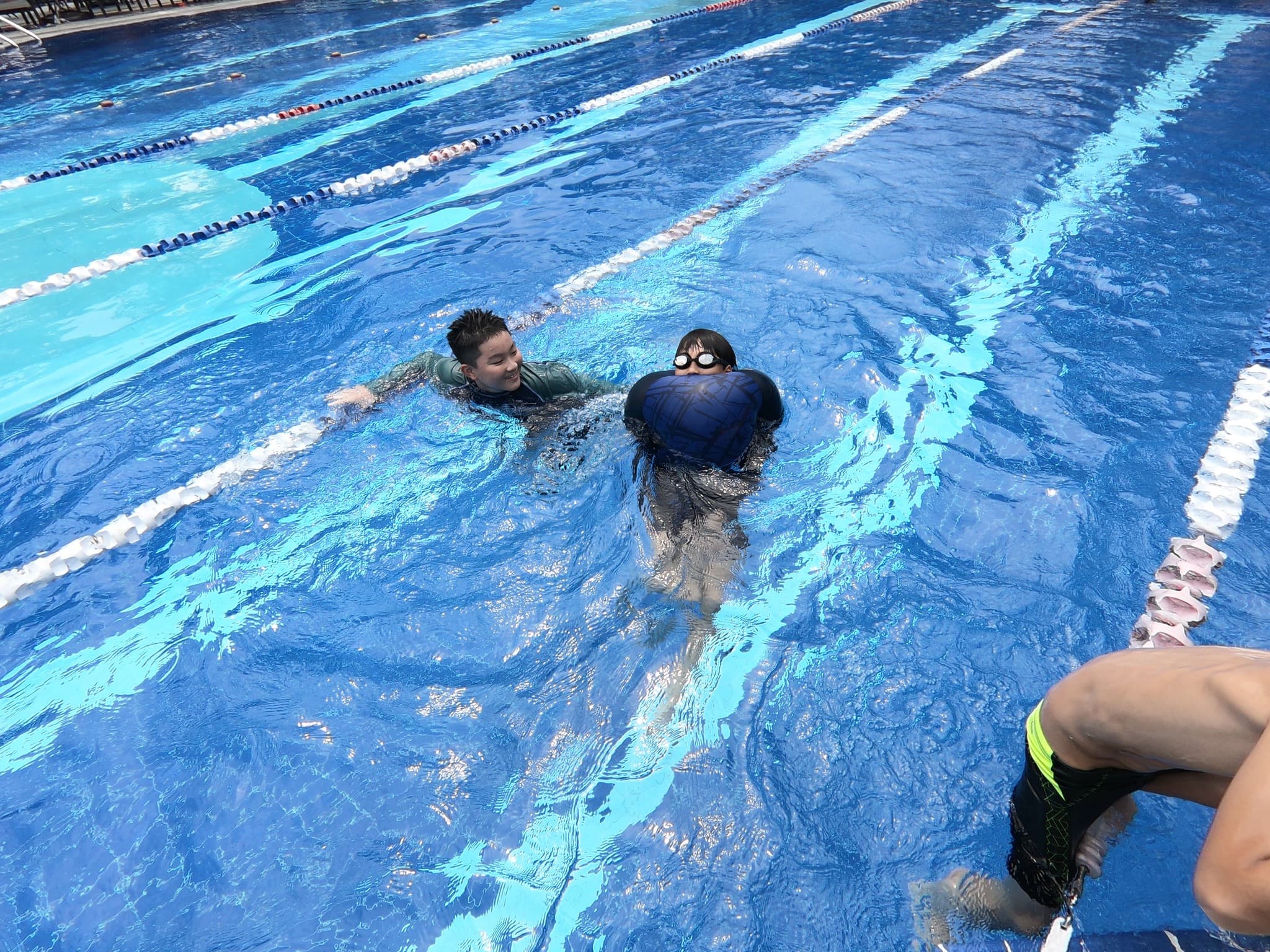 SG Sink Or Swim School photo 3