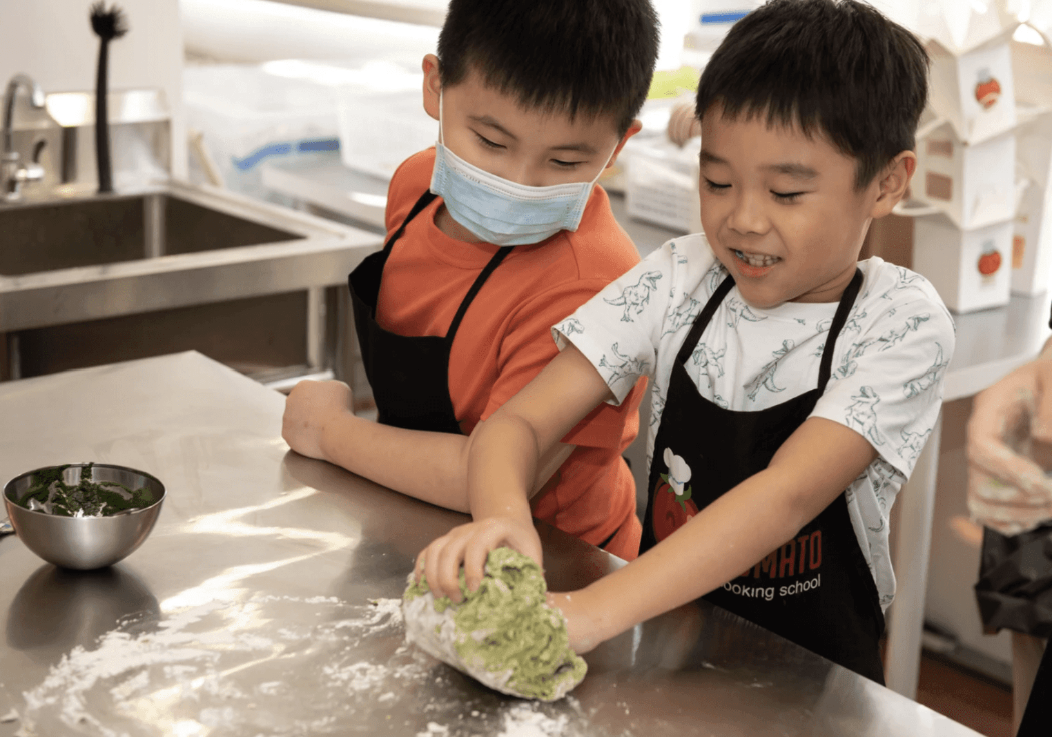 Tomato cooking school