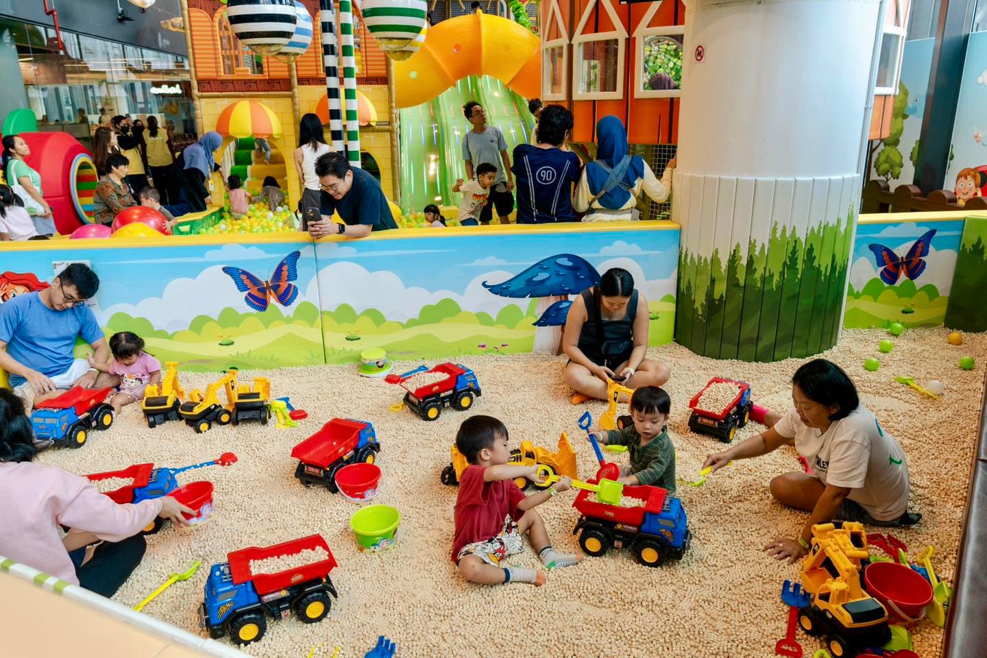 Jolly Jungle Kids Indoor Playground at OTH